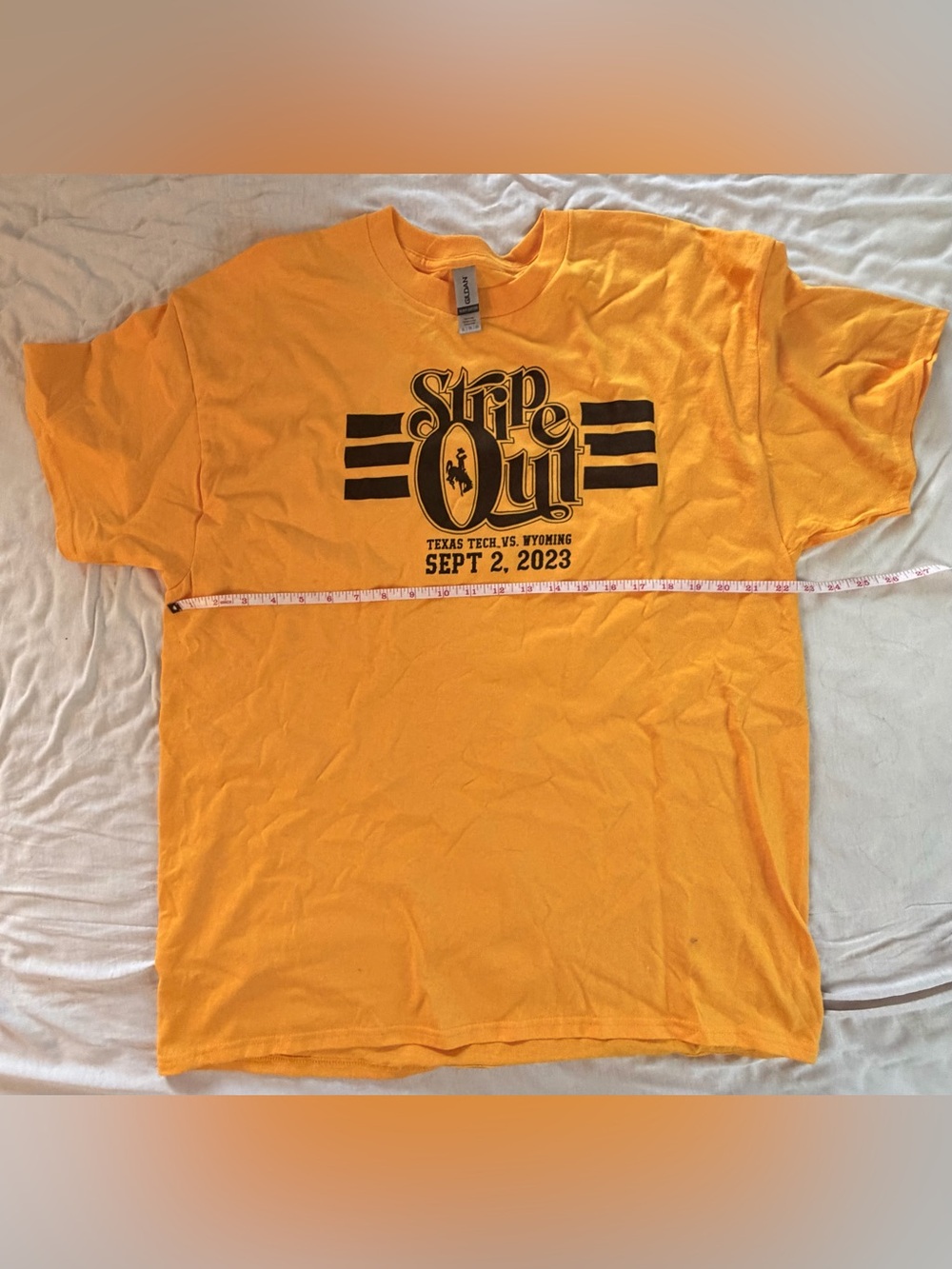Gildan Gold 'Strip Out' Graphic T-Shirt - Size XL - Brand new